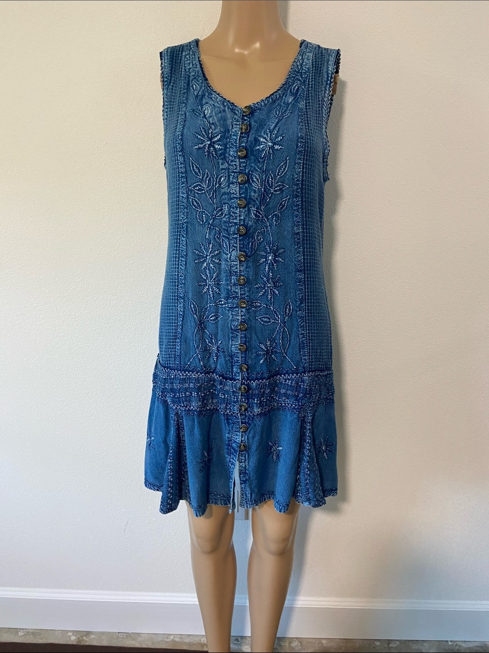 raya sun Blue Embroidered Button-Front Mini Dress Sz M